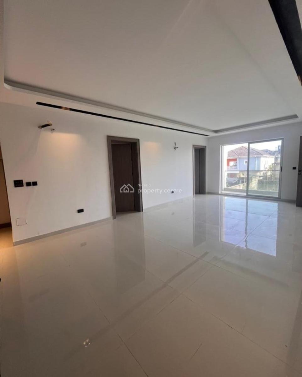 Lovely 2 Bedroom Apartment, Lekki Phase 1, Lekki, Lagos, Block of Flats for Sale