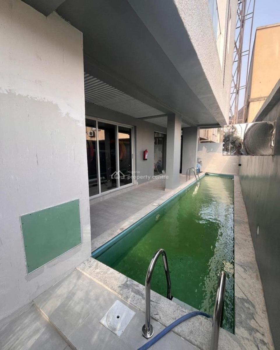 Lovely 2 Bedroom Apartment, Lekki Phase 1, Lekki, Lagos, Block of Flats for Sale