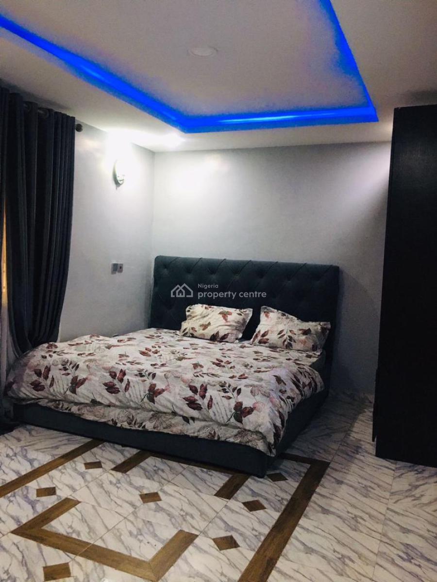 Luxury 1 Bedroom Apartment in Secured Location and 24hrs Power Supply, Ample Parking Space, Netflix, Ogudu, Lagos, Flat / Apartment Short Let