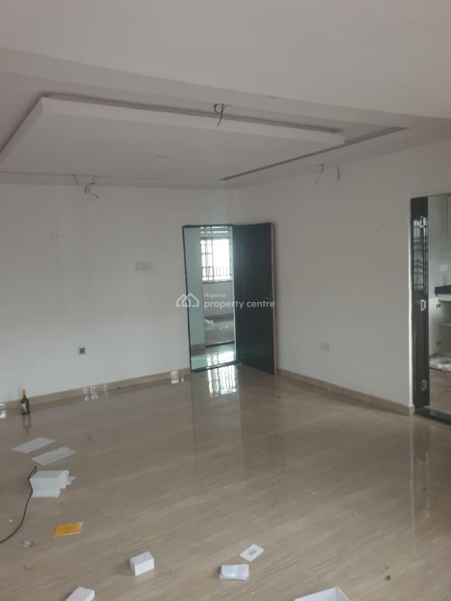 2 Bedroom En-suite Apartment, Gra Phase 2, Magodo, Lagos, Flat / Apartment for Rent