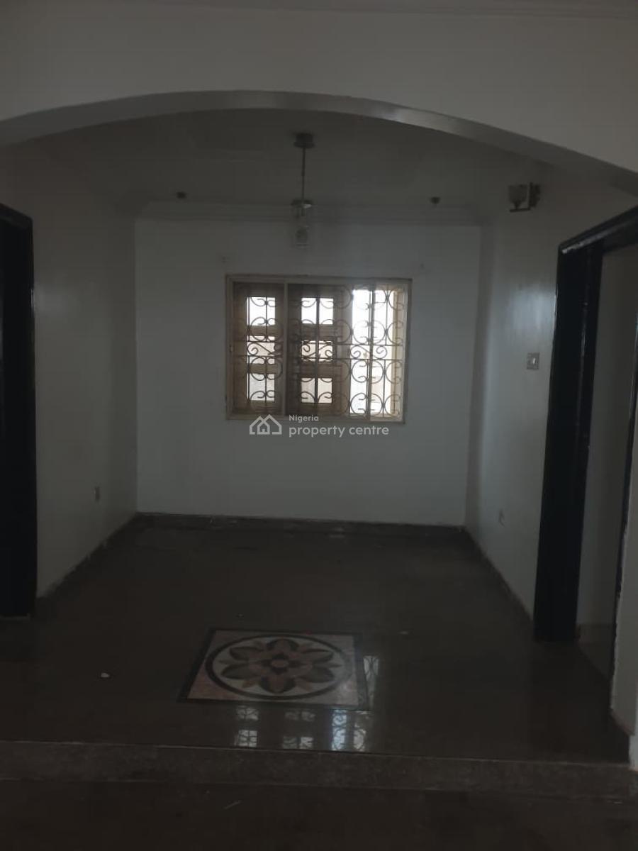 2 Bedroom Apartment, Gra Phase 2, Magodo, Lagos, Flat / Apartment for Rent