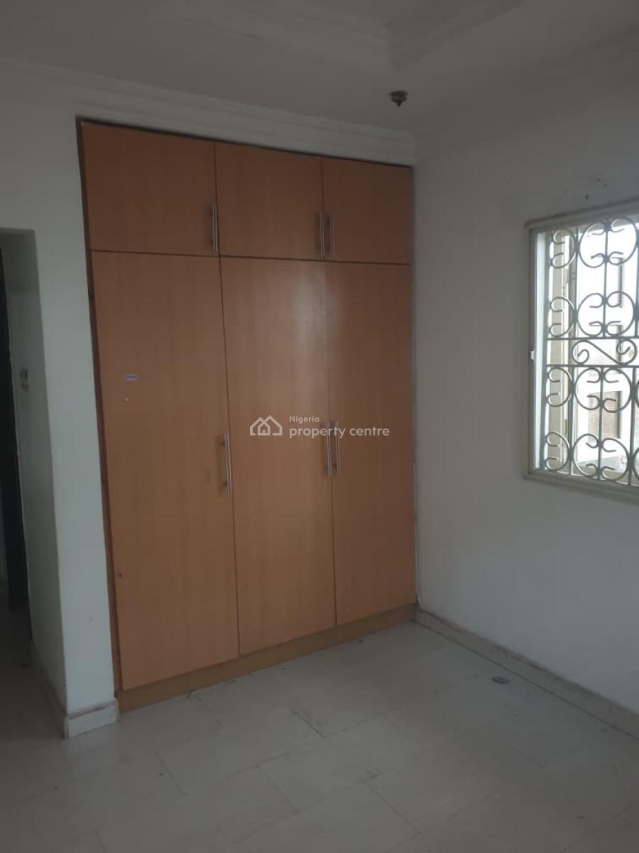 2 Bedroom Apartment, Gra Phase 2, Magodo, Lagos, Flat / Apartment for Rent