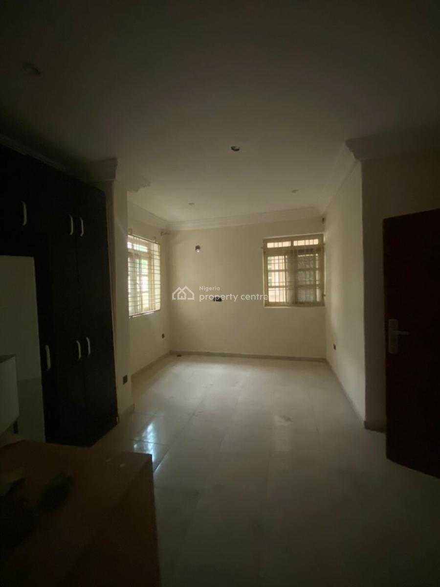 Well Renovated 2 Bedroom Apartment, Diplomatic Zone, Katampe Extension, Katampe, Abuja, Flat / Apartment for Rent