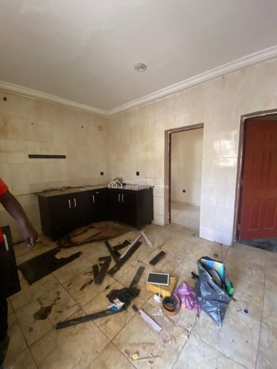Well Renovated 2 Bedroom Apartment, Diplomatic Zone, Katampe Extension, Katampe, Abuja, Flat / Apartment for Rent