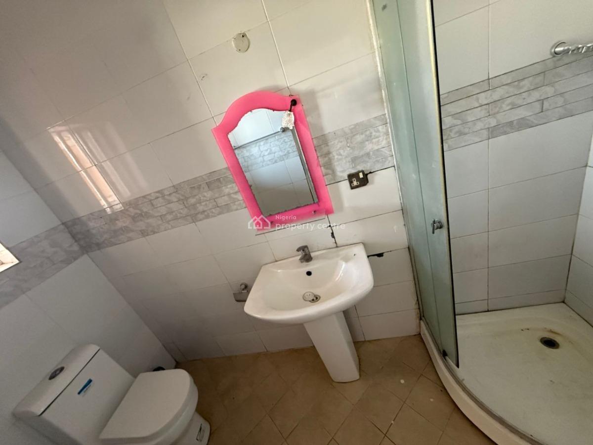 Experience This Executive 4 Bedroom Duplex, Osapa, Lekki, Lagos, Terraced Duplex for Rent