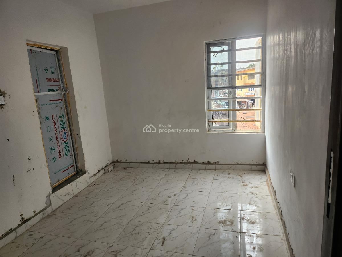 Mini Flat / Apartment, Odubanjo Street, Shomolu, Lagos, Mini Flat (room and Parlour) for Sale