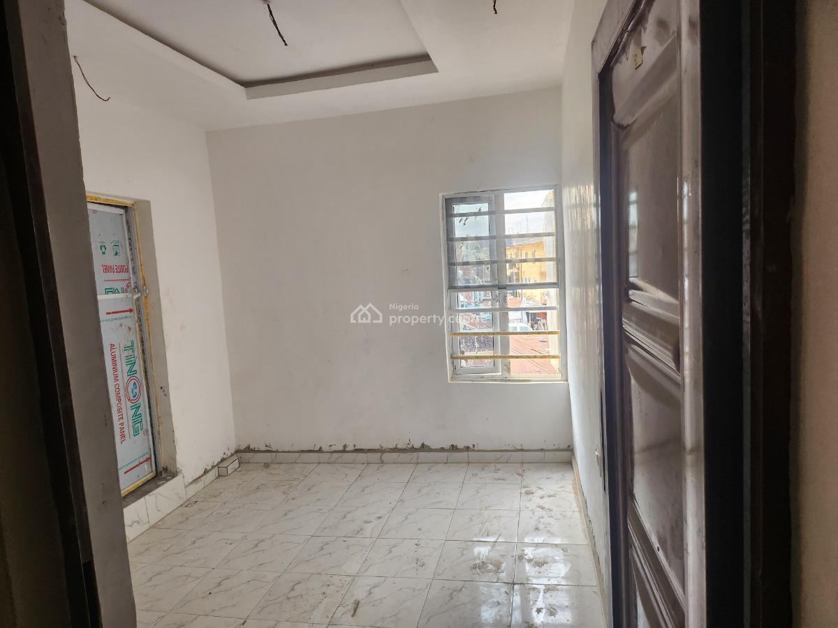 Mini Flat / Apartment, Odubanjo Street, Shomolu, Lagos, Mini Flat (room and Parlour) for Sale