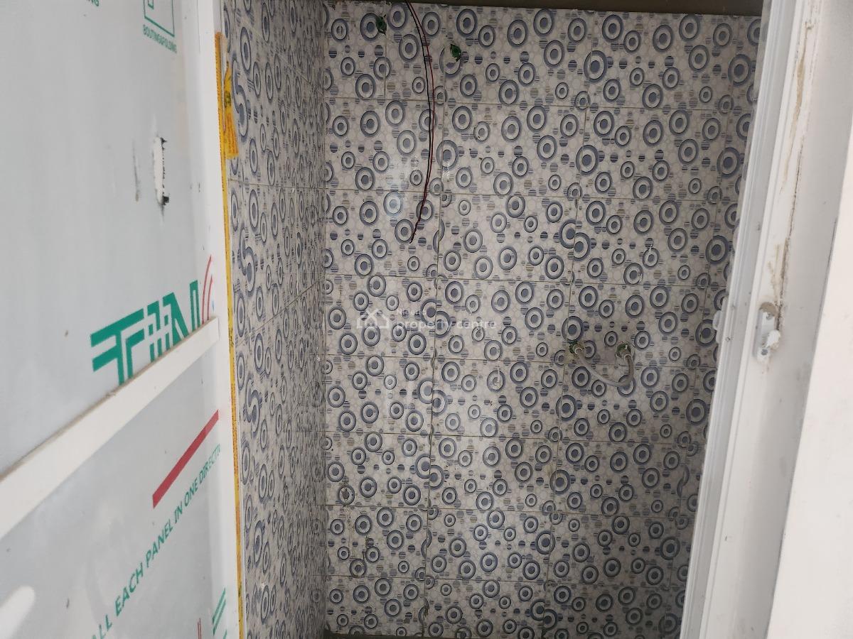 Mini Flat / Apartment, Odubanjo Street, Shomolu, Lagos, Mini Flat (room and Parlour) for Sale