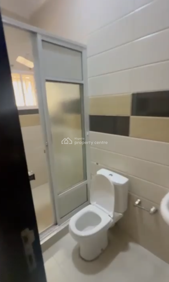 Exclusive 4 Bedroom Home with Bq, Gra Phase 2, Magodo, Lagos, House for Rent