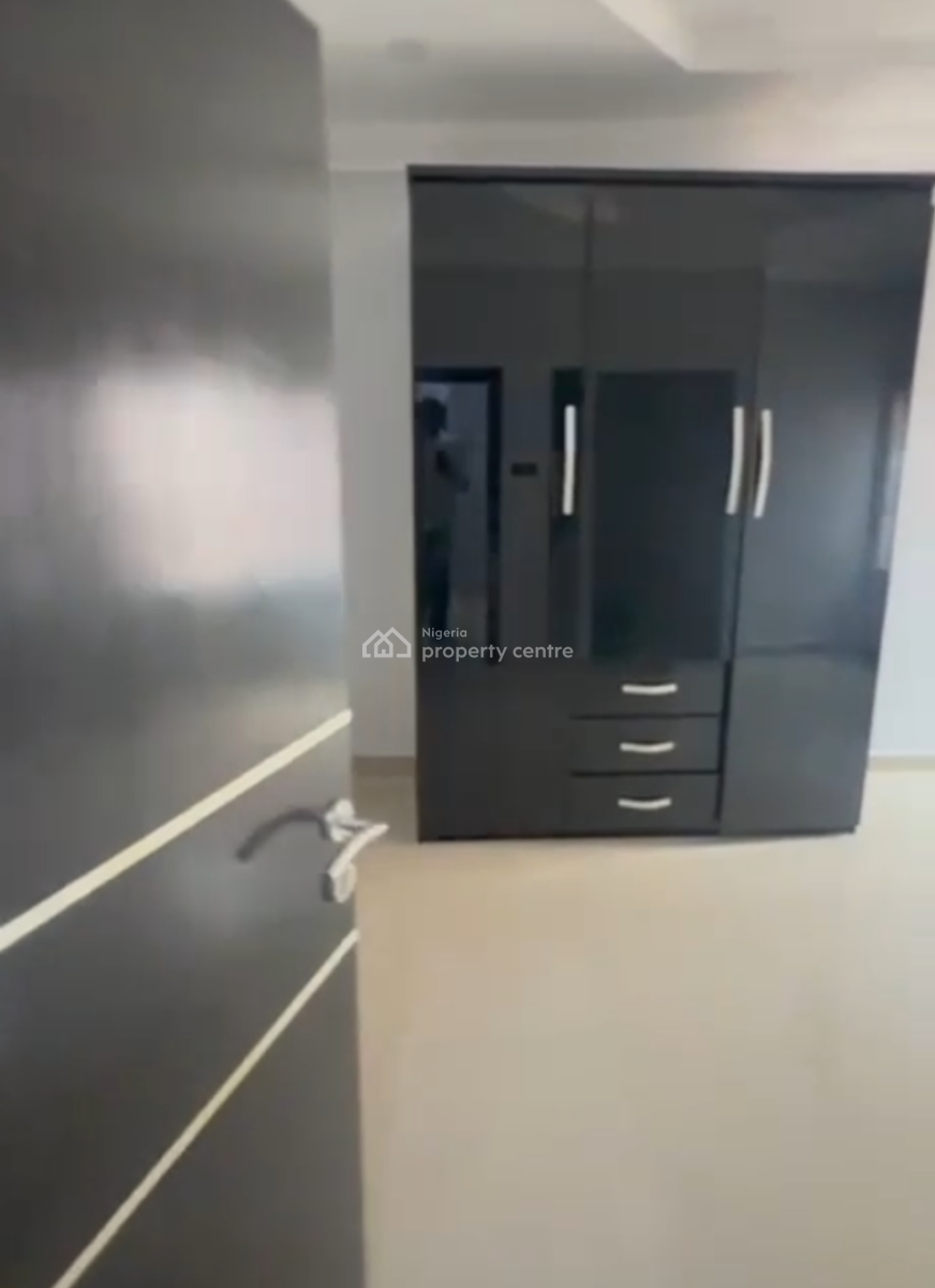 Exclusive 4 Bedroom Home with Bq, Gra Phase 2, Magodo, Lagos, House for Rent