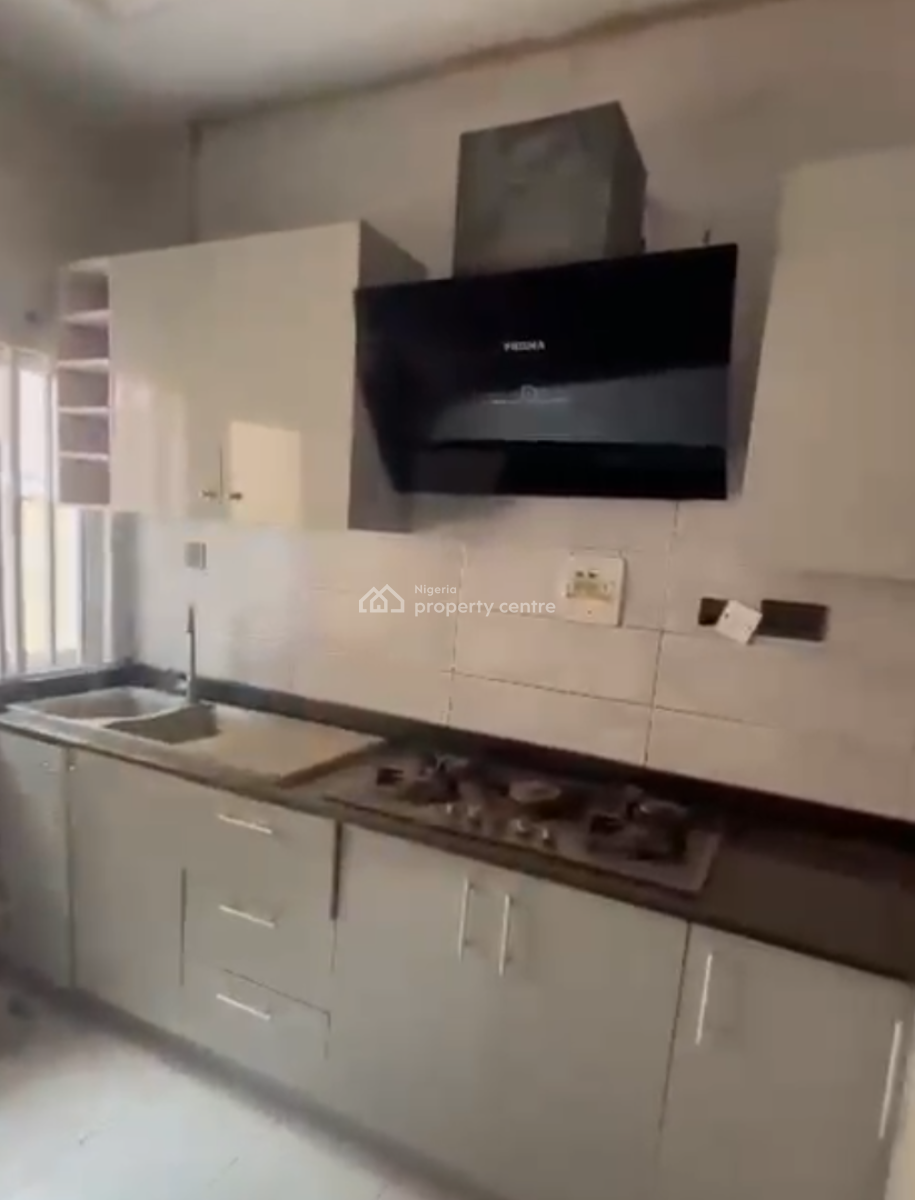 Exclusive 4 Bedroom Home with Bq, Gra Phase 2, Magodo, Lagos, House for Rent