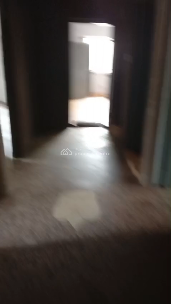 3 Bedroom Upstairs, Owolabi Mainland, Ago Palace, Isolo, Lagos, Flat / Apartment for Rent