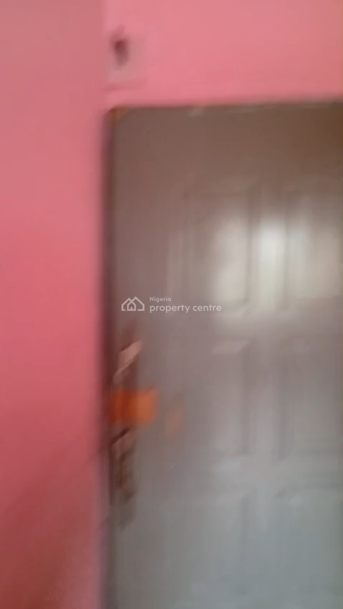 3 Bedroom Upstairs, Owolabi Mainland, Ago Palace, Isolo, Lagos, Flat / Apartment for Rent