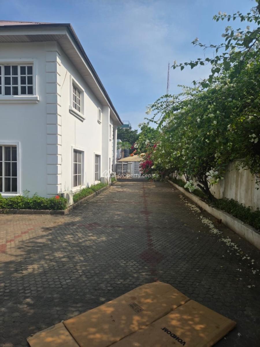 Luxury 5 Bedrooms Commercial Property Setting on 1400sqm, Victoria Island (vi), Lagos, Detached Duplex for Rent