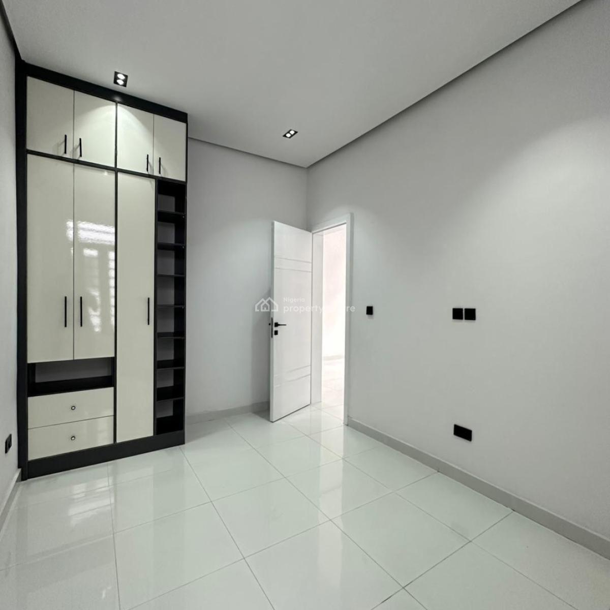 4 Bedroom Semi-detached Duplex with Bq, Ikota, Lekki, Lagos, Semi-detached Duplex for Sale