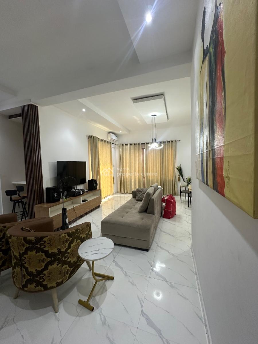 Beautiful 2 Bedroom Apartment, Off Isaac John Street, Ikeja Gra, Ikeja, Lagos, Flat / Apartment Short Let