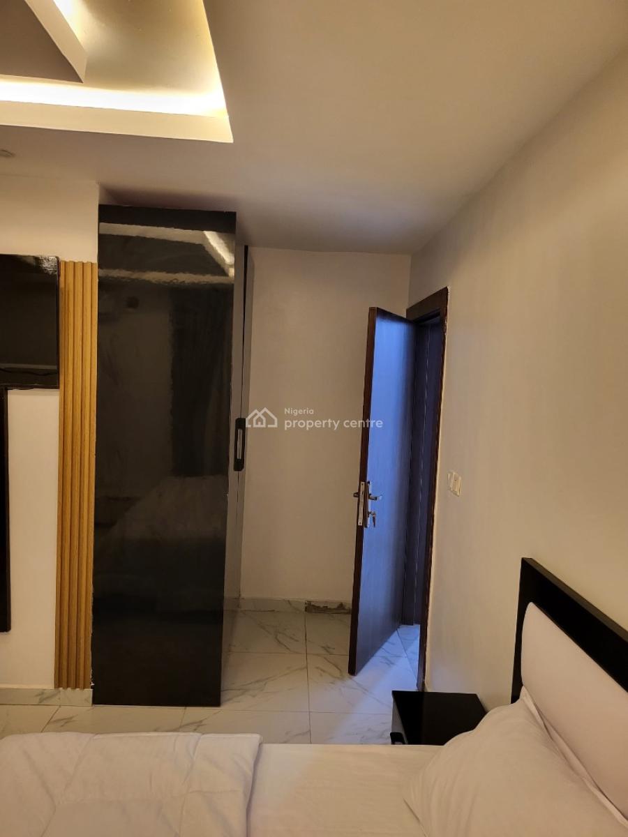 Finished & Furnished 2 Bedroom Apartment, Cyberville Estate, Ikate Elegushi, Lekki, Lagos, Flat / Apartment for Rent