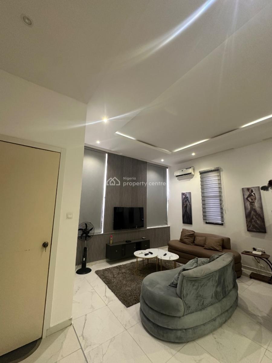 Beautiful 2 Bedroom Apartment, Ikeja Gra, Ikeja, Lagos, Flat / Apartment Short Let