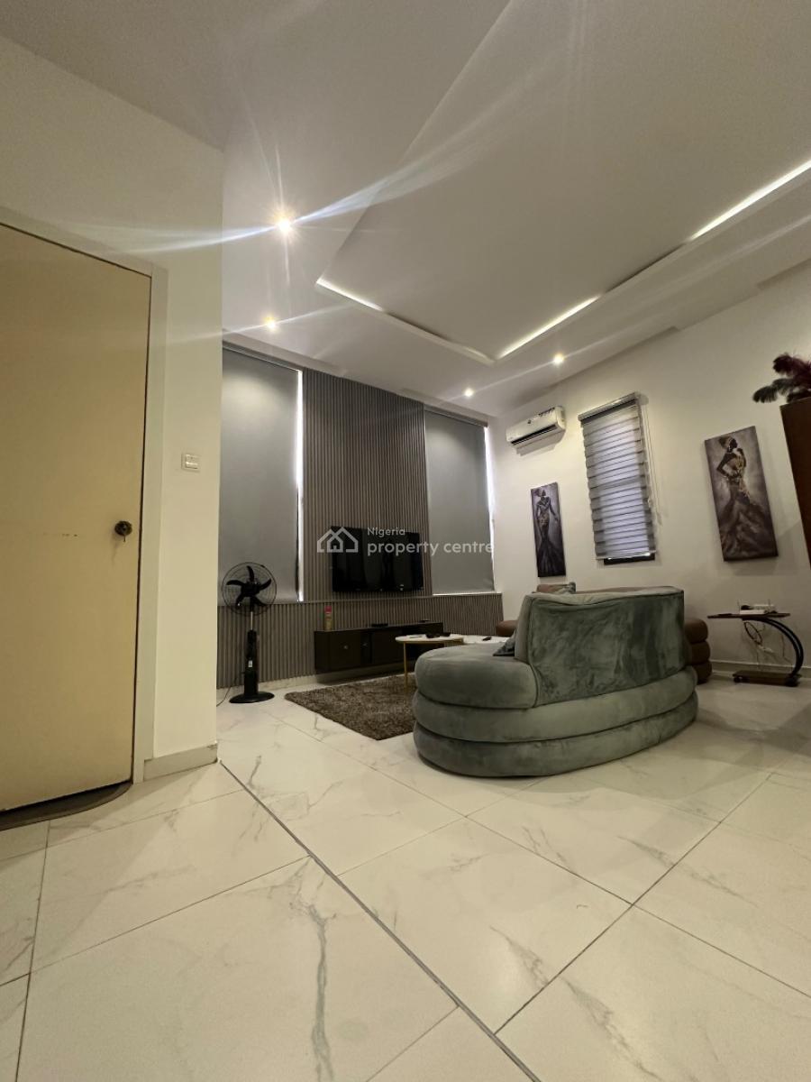 Beautiful 2 Bedroom Apartment, Ikeja Gra, Ikeja, Lagos, Flat / Apartment Short Let