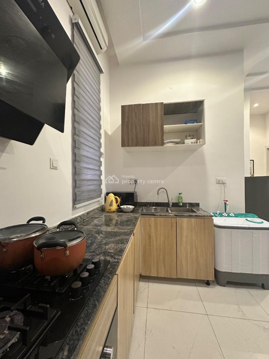 Beautiful 2 Bedroom Apartment, Ikeja Gra, Ikeja, Lagos, Flat / Apartment Short Let