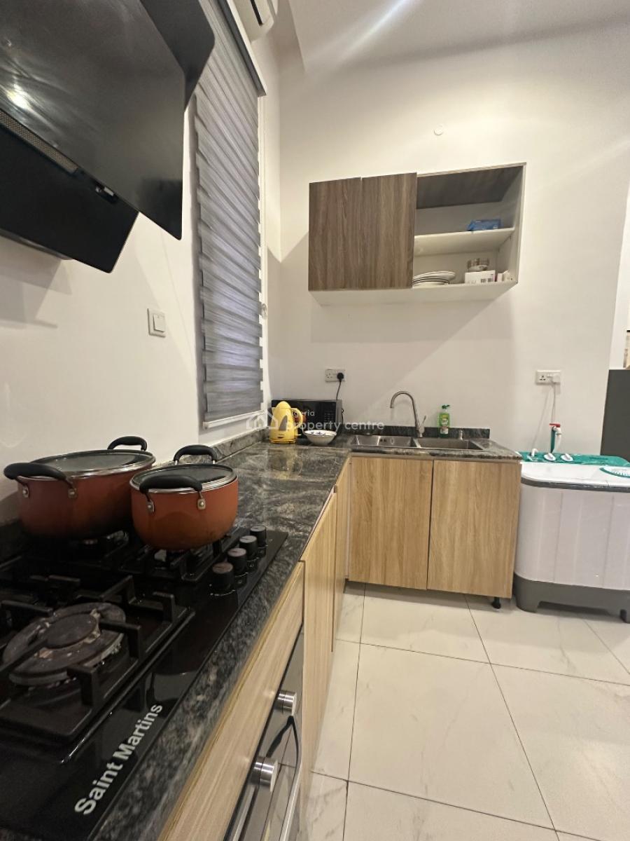 Beautiful 2 Bedroom Apartment, Ikeja Gra, Ikeja, Lagos, Flat / Apartment Short Let