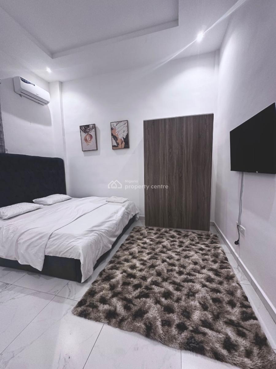 Beautiful 2 Bedroom Apartment, Ikeja Gra, Ikeja, Lagos, Flat / Apartment Short Let