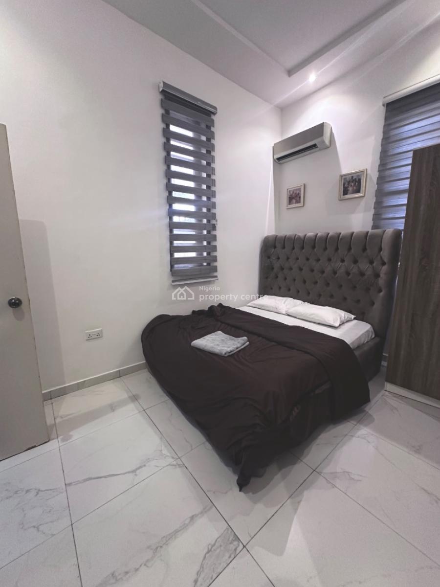 Beautiful 2 Bedroom Apartment, Ikeja Gra, Ikeja, Lagos, Flat / Apartment Short Let