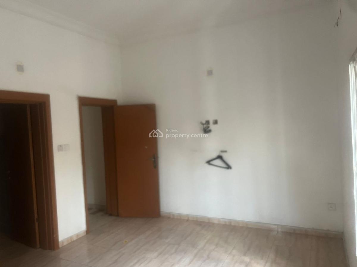 Spacious 2 Bedroom Apartment, Ikota, Lekki, Lagos, Flat / Apartment for Rent