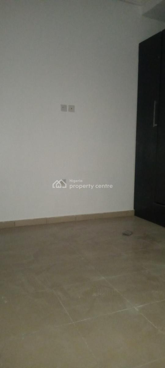 3 Bedroom Flat, Off Mobil Road, Ilaje, Ajah, Lagos, Flat / Apartment for Rent