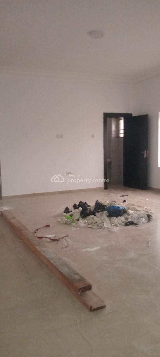 3 Bedroom Flat, Off Mobil Road, Ilaje, Ajah, Lagos, Flat / Apartment for Rent
