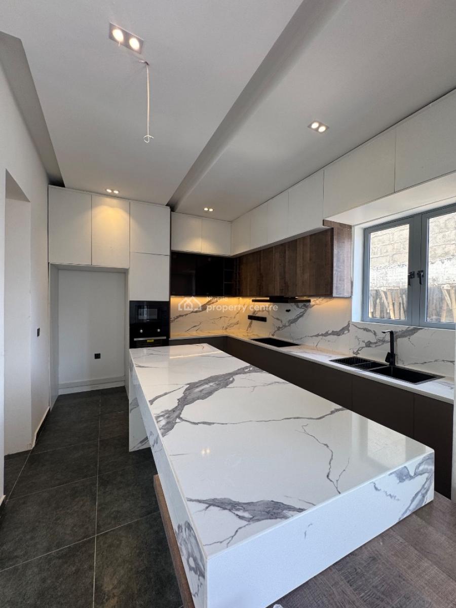 Brand New Four (4) Bedroom Self- Compound Terraced Duplex, Lekki Phase 1, Lekki, Lagos, Terraced Duplex for Sale