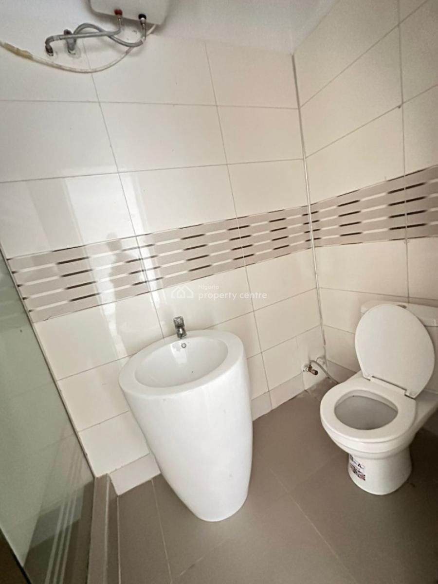 Affordable 2 Bedroom Flat with Rooms Ensuite and Guest Toilet, Lekki Right, Lekki Phase 1, Lekki, Lagos, Flat / Apartment for Rent
