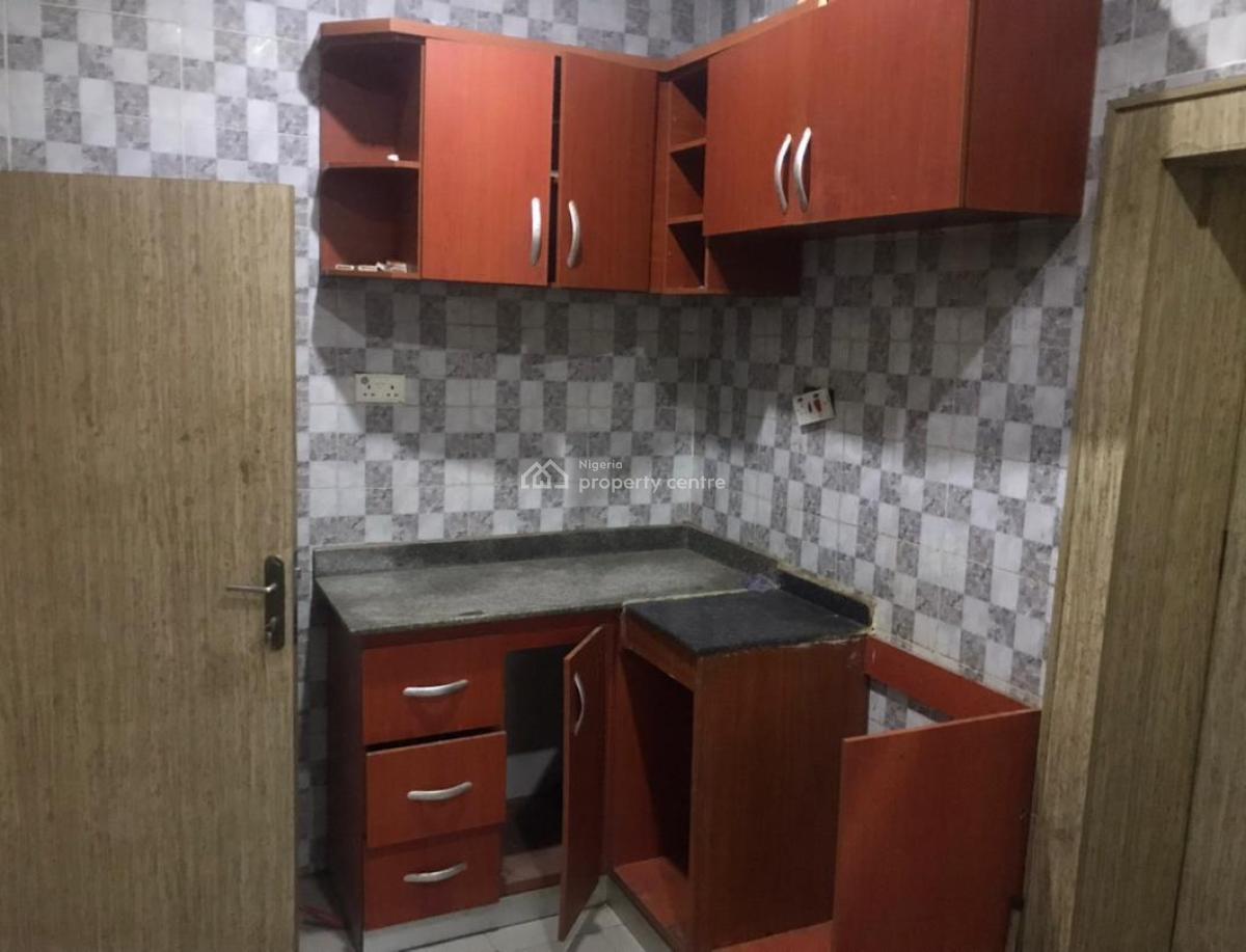 Standard 2 Bedroom Block of Flat, 6th Avenue, Gwarinpa, Abuja, Flat / Apartment for Rent