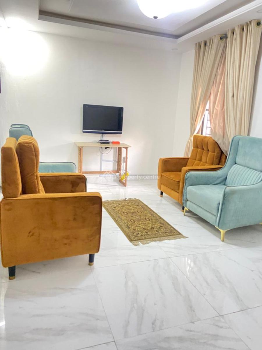 One Bedroom in a 5 Bedrooms Shared Apartment, Atlantic View Estate Alpha Beach Road, Lekki, Lagos, Semi-detached Duplex for Rent