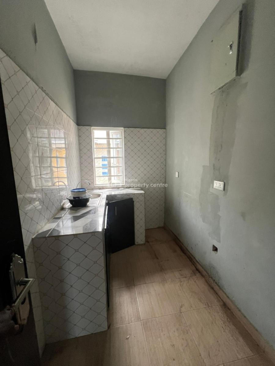 Sharp Sweet Mini Flat ( Upstairs), Abijo  G.r.a, Ajah, Lagos, Mini Flat (room and Parlour) for Rent