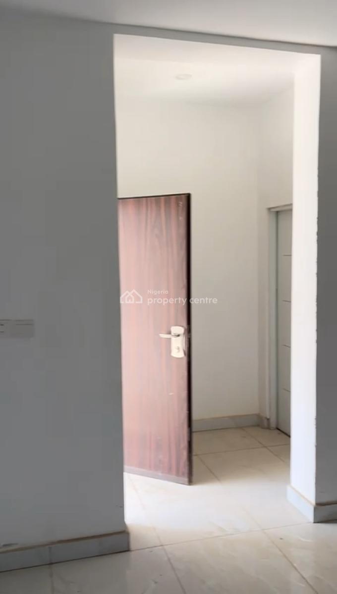 Luxury Newly Built 4-bedroom Terrace Duplex with 2 Parlors & Boys Quarter, Jahi District, Jahi, Abuja, Terraced Duplex for Sale