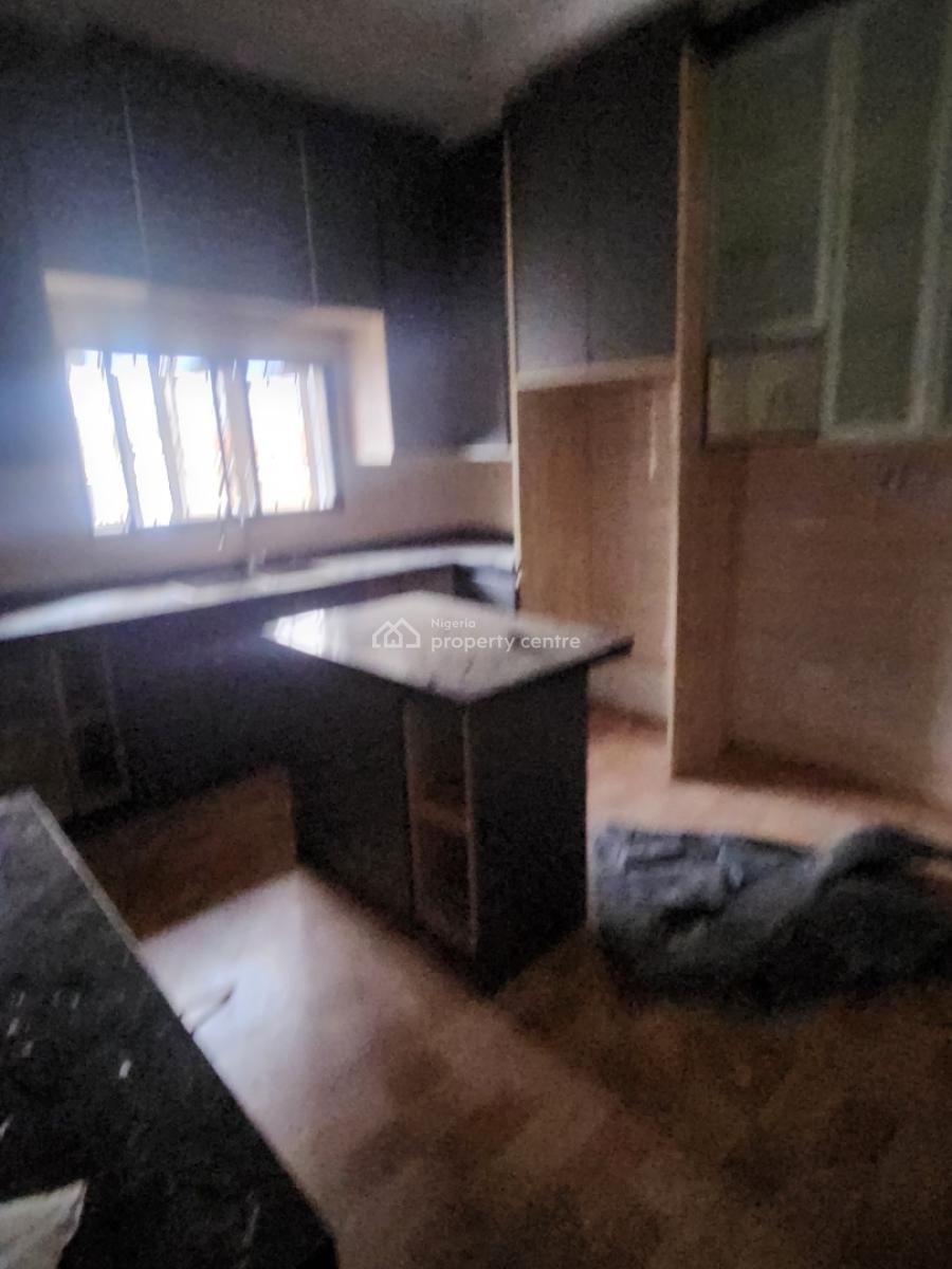 Luxury Clean 3 Bedroom Flat on 2nd Floor, Jahi Gilmore, Jahi, Abuja, Flat / Apartment for Rent