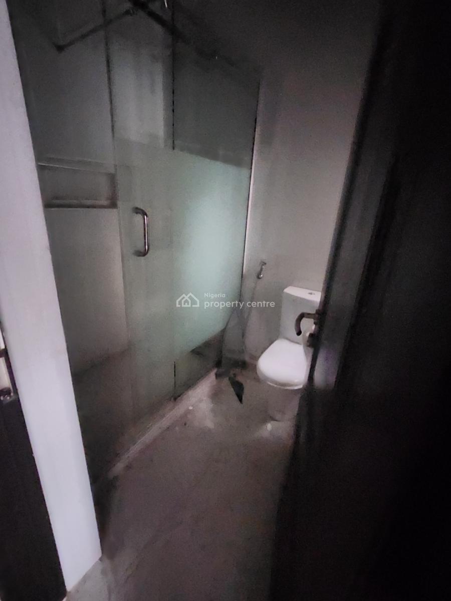 Luxury Clean 3 Bedroom Flat on 2nd Floor, Jahi Gilmore, Jahi, Abuja, Flat / Apartment for Rent