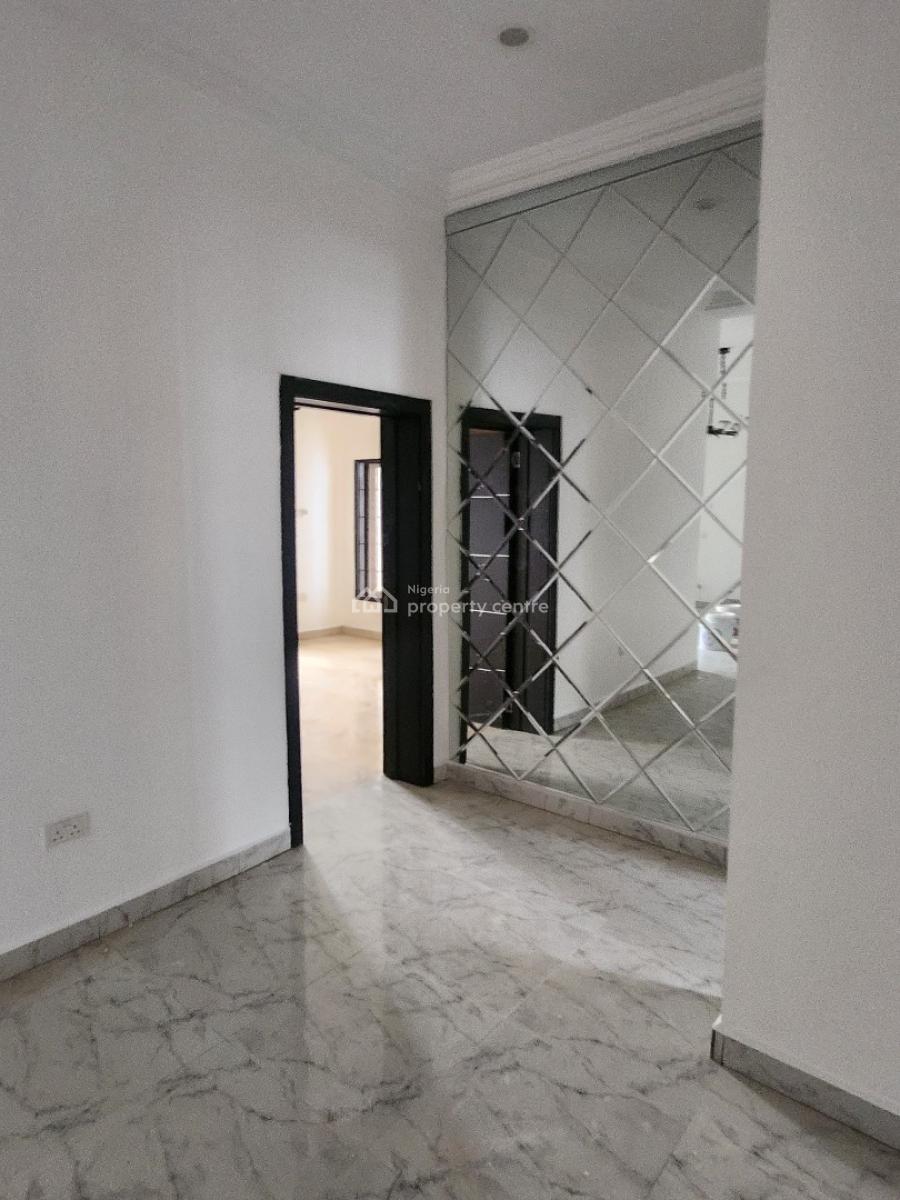 Luxury Clean 3 Bedroom Flat on 2nd Floor, Jahi Gilmore, Jahi, Abuja, Flat / Apartment for Rent