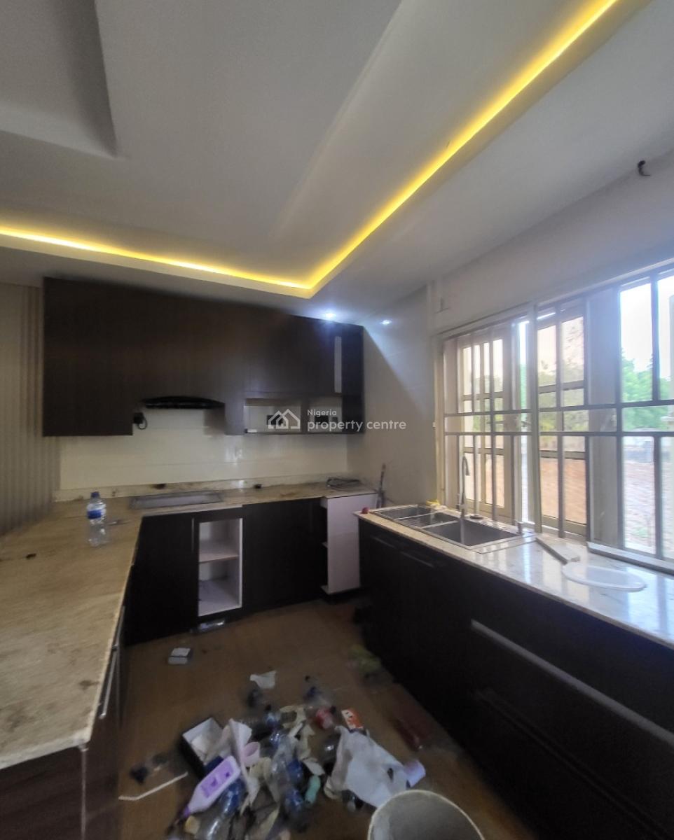 Luxurious Massive 1 Bedroom Flat, By American International School, Durumi, Abuja, Flat / Apartment for Rent