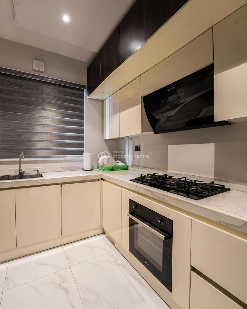 Luxury 2 Bedroom Apartment with Pool and Gym, Off Admiralty Way, Lekki Phase 1, Lekki, Lagos, Flat / Apartment Short Let