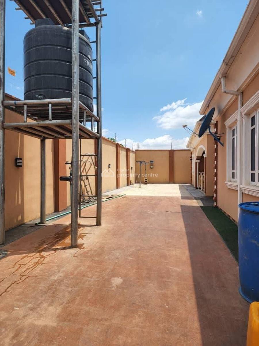 Beautifully Built 3 Bedroom Flat Apartment, Peculiar Estate, Oroge, Idi-ape (just After Ojurin-akobo), Ibadan, Oyo, Flat / Apartment for Sale