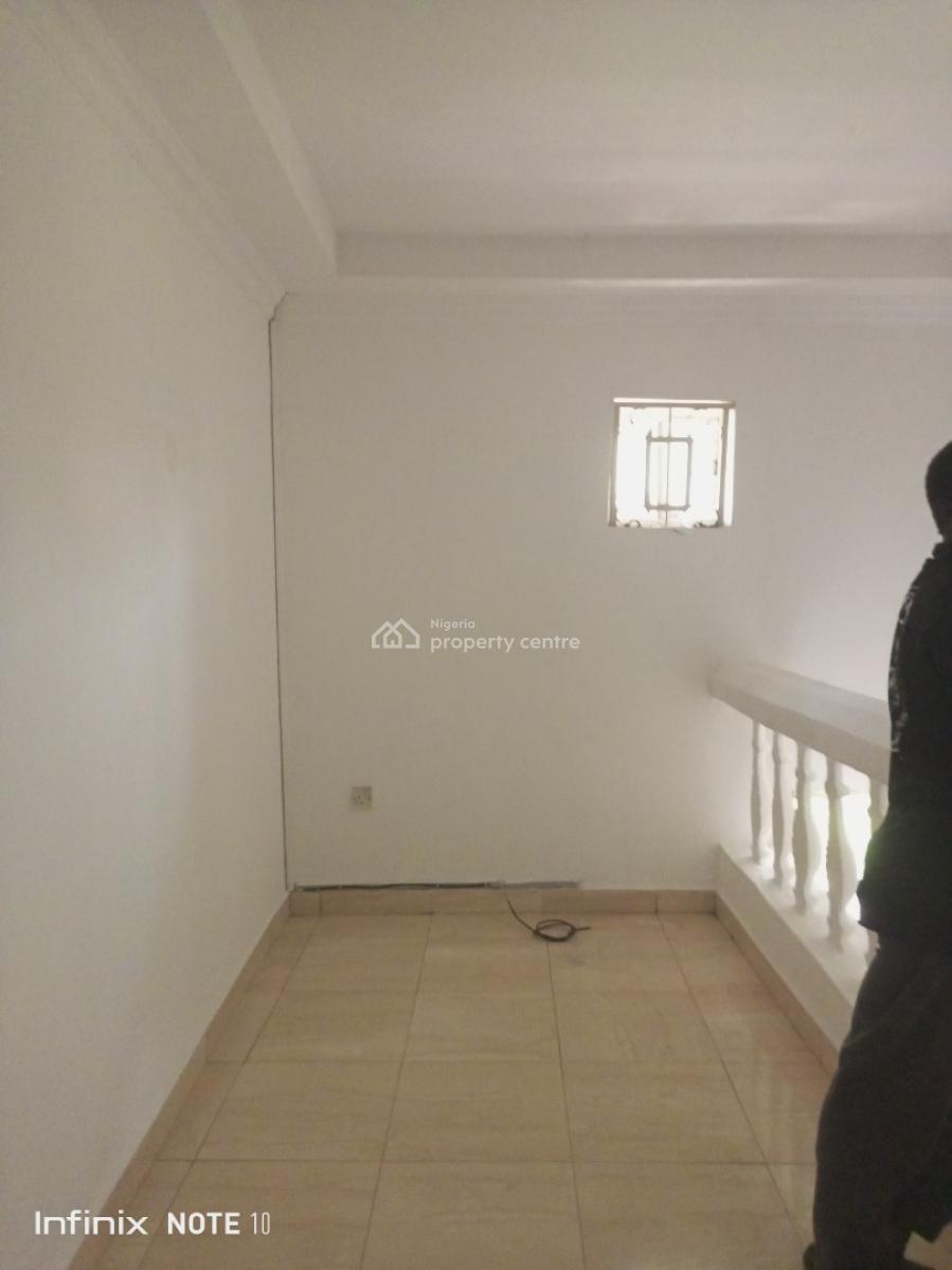 Large 2 Bedroom Apartment Upstairs, Off New Road, Igbo Efon, Lekki, Lagos, Flat / Apartment for Rent