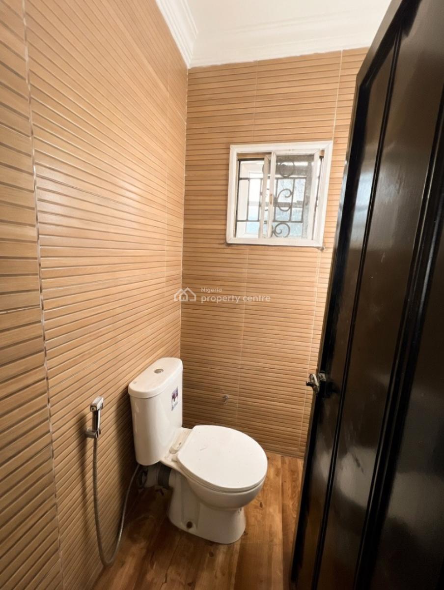 a Standard 2 Bedroom Flat, Mobile Road, Lekki Phase 2, Lekki, Lagos, Flat / Apartment for Rent