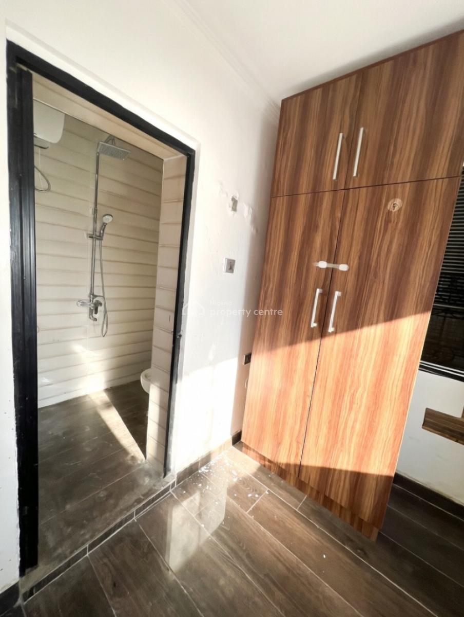 a Standard 2 Bedroom Flat, Mobile Road, Lekki Phase 2, Lekki, Lagos, Flat / Apartment for Rent