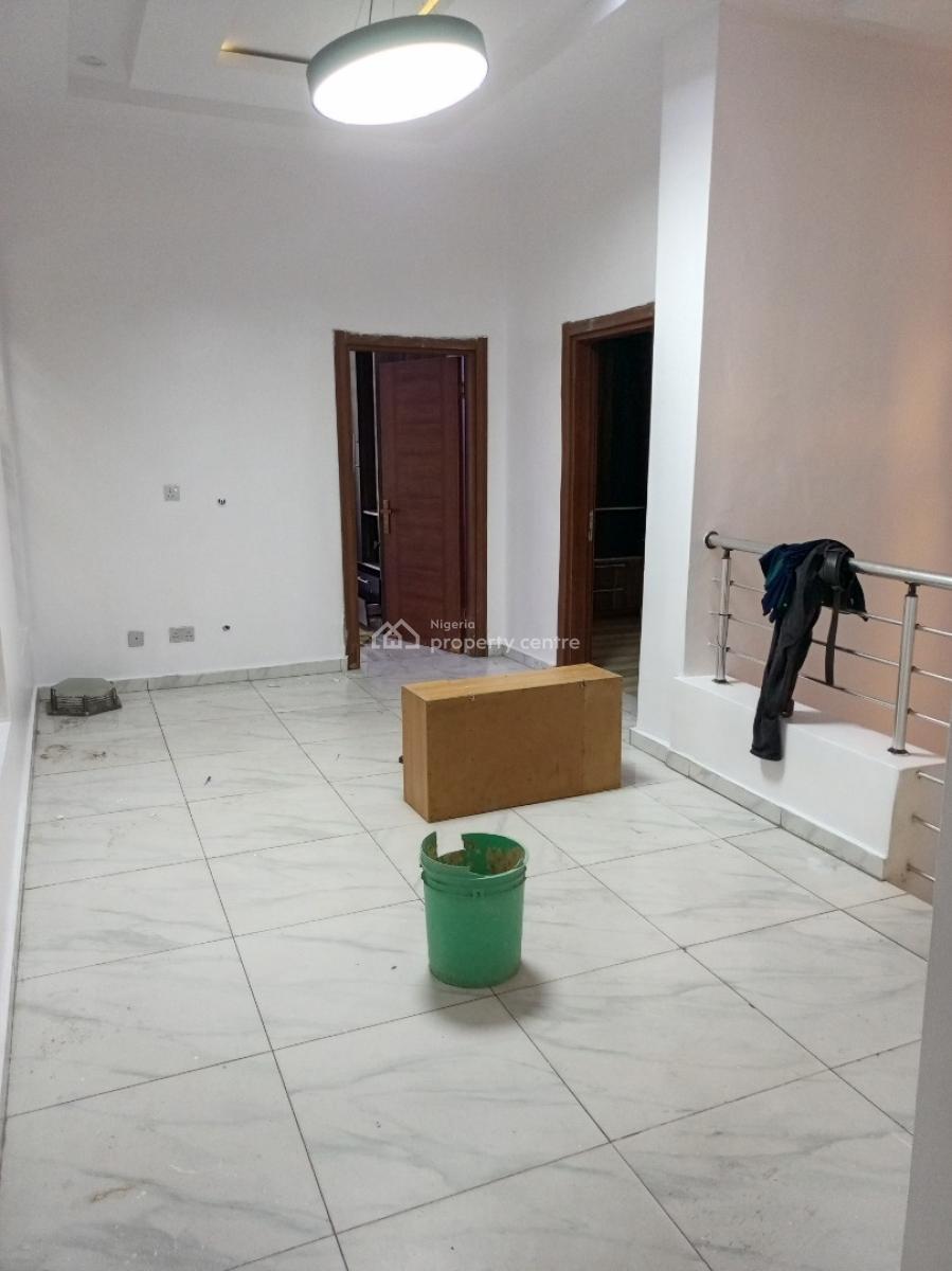 Massive Commercial Or Residential 5 Bedroom, 6 Car Park, Bq, Osapa, Lekki, Lagos, Detached Duplex for Rent