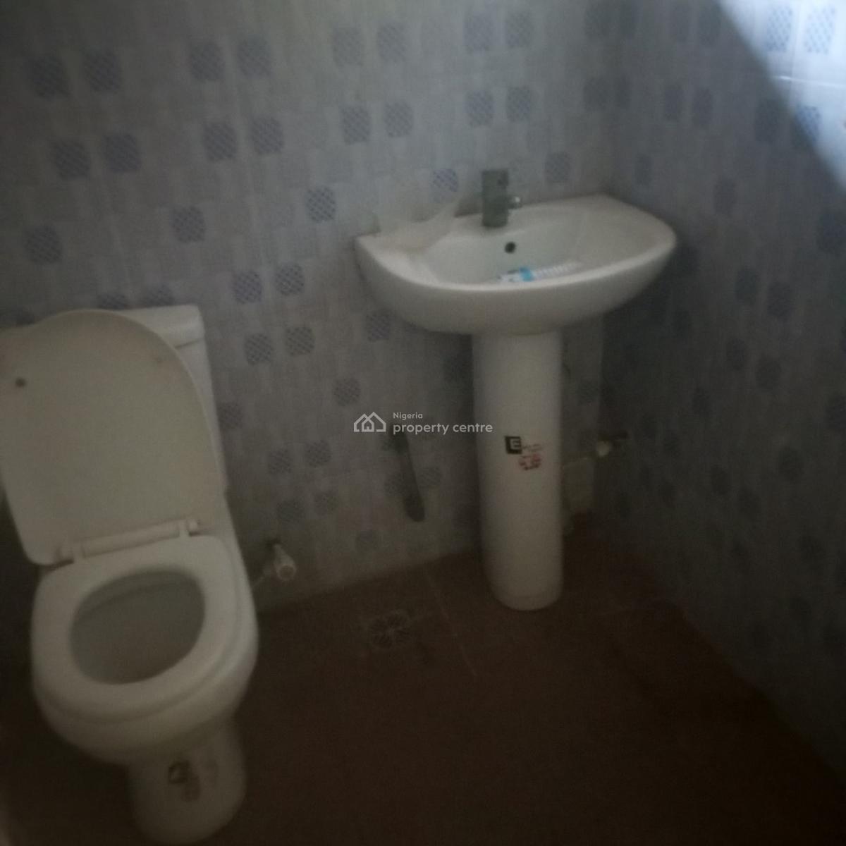 Sharp and Standard 3 Bedroom Flat, Lekki Peninsula Scheme 2,abraham Adesanya, Ajah, Lagos, Flat / Apartment for Rent