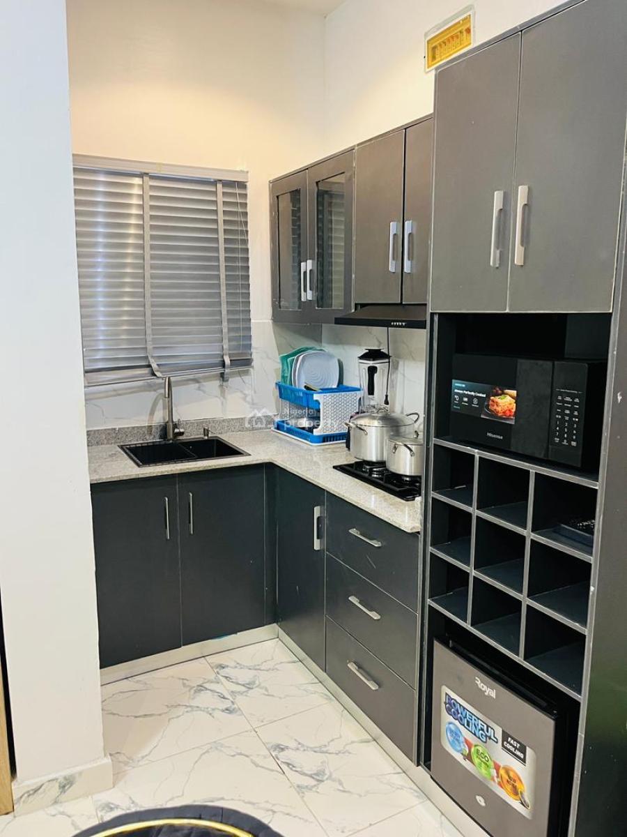 2 Bedroom Luxury Apartment, Gowon Estate, Egbeda, Alimosho, Lagos, Flat / Apartment Short Let