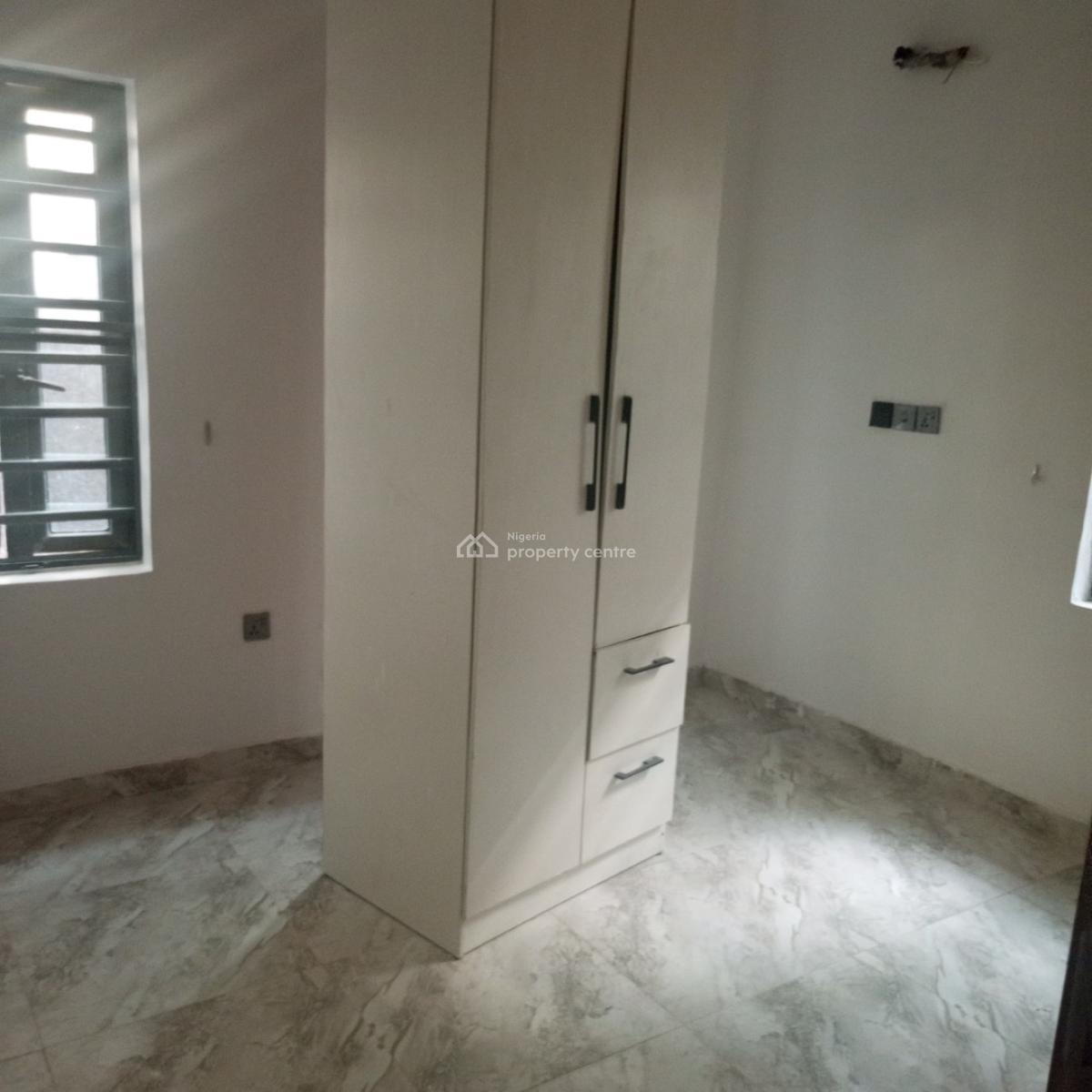 Sharp and Clean 2 Bedroom Flat, Lekki Peninsula Scheme 2,abraham Adesanyan, Ajah, Lagos, Flat / Apartment for Rent