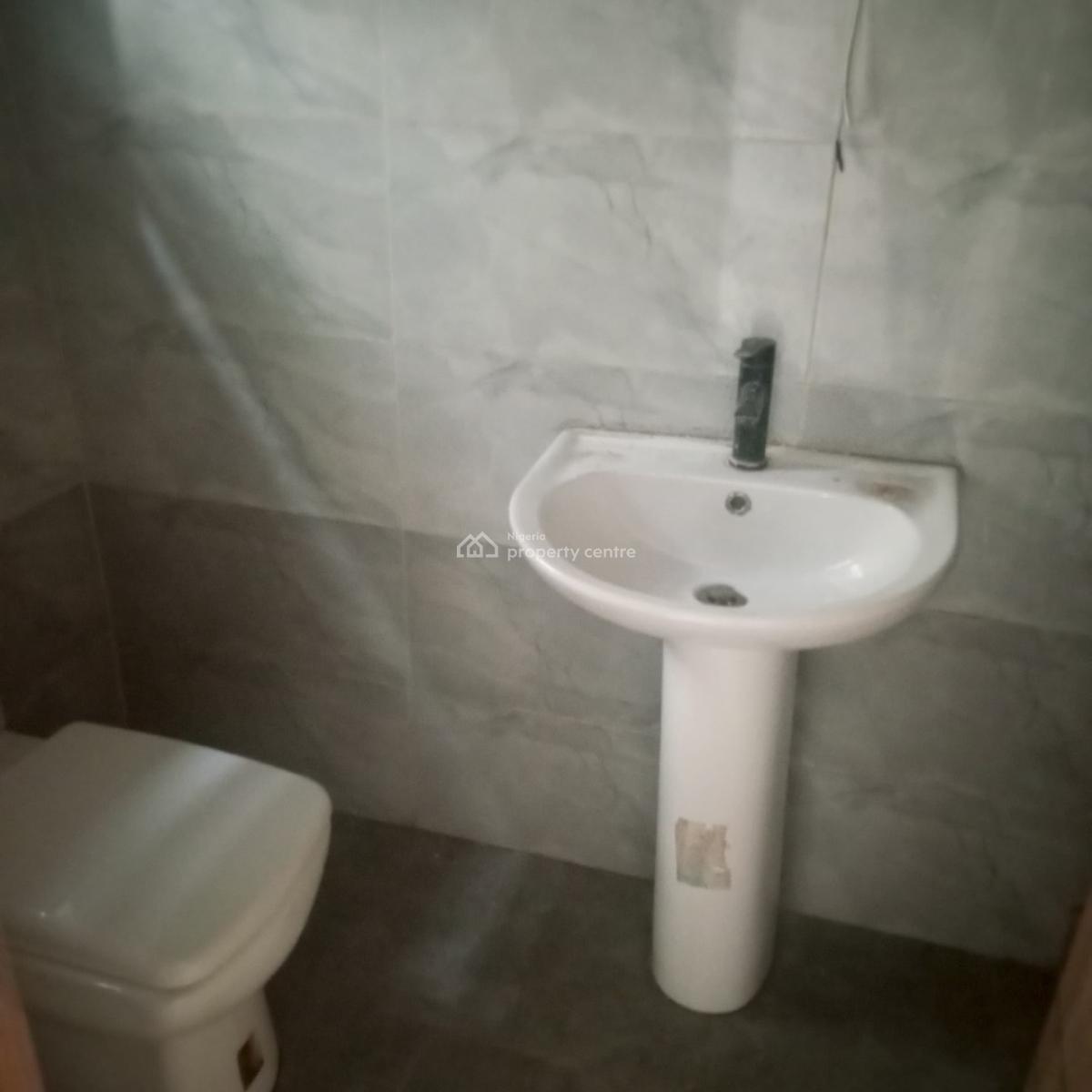 Sharp and Clean 2 Bedroom Flat, Lekki Peninsula Scheme 2,abraham Adesanyan, Ajah, Lagos, Flat / Apartment for Rent